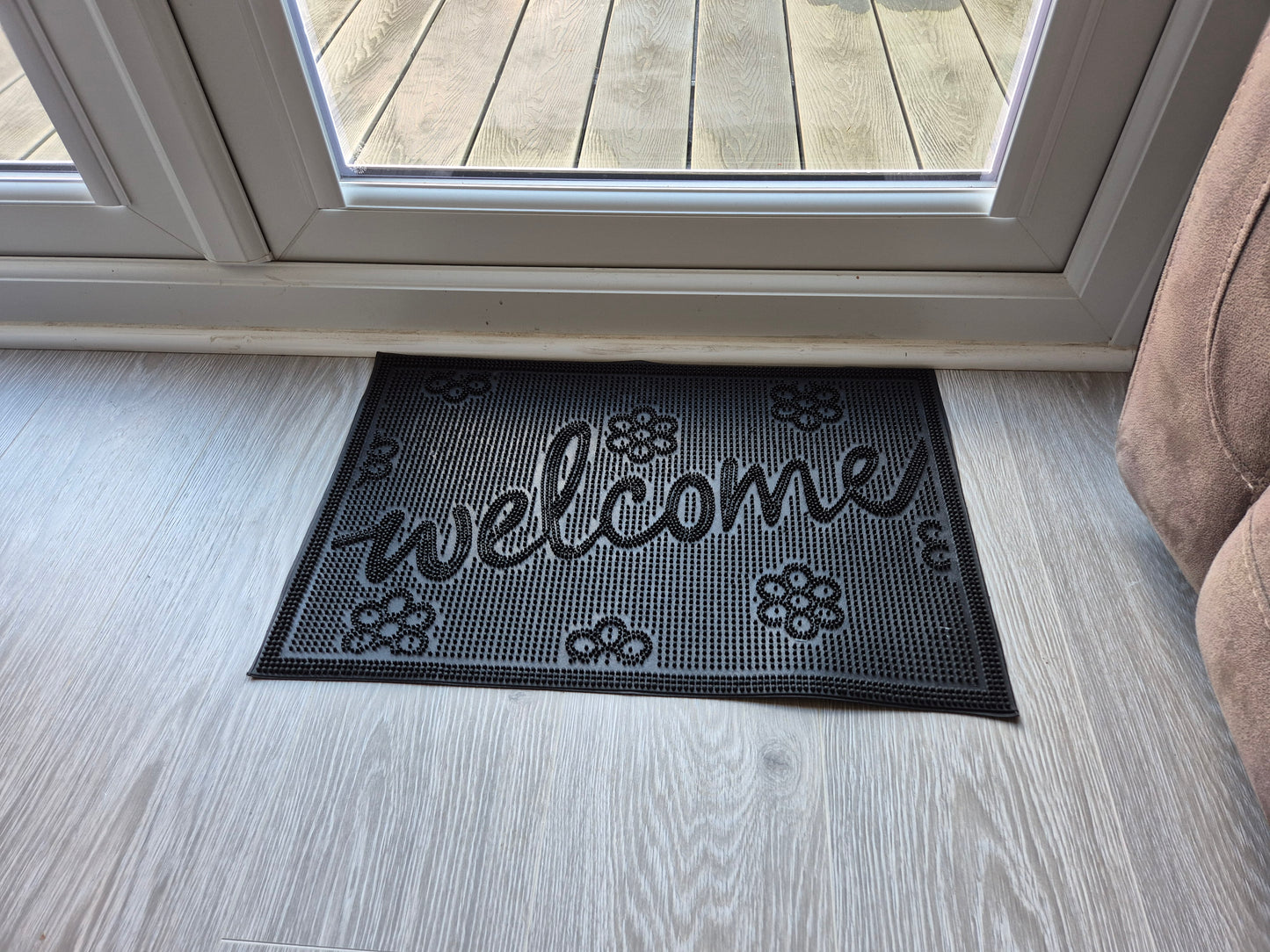 Rubber Doormat, 60cm x 40cm - 'Welcome' (Small Flowers)