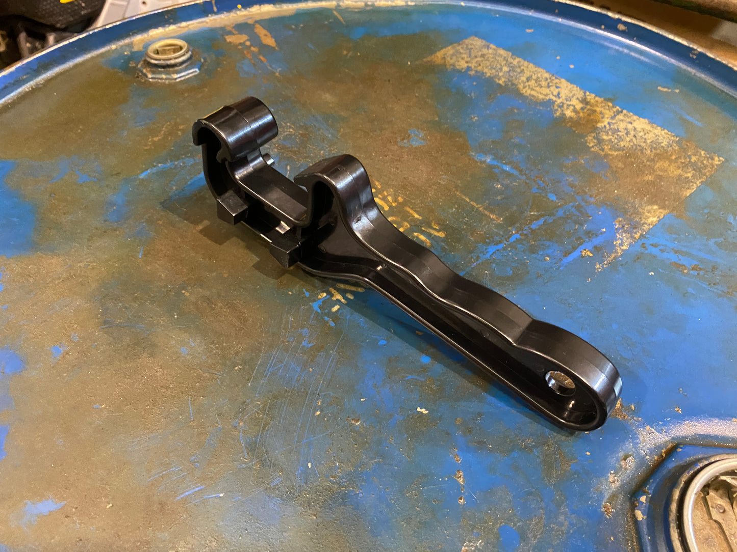 Universal Drum Wrench - Oil Drum Opening Tool