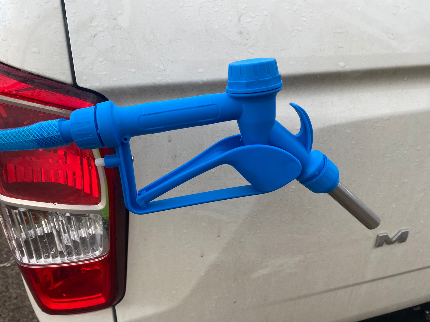 Blue Ad-Blue & Fuel Dispensing Nozzle for 3/4" Hose with Metal Tip