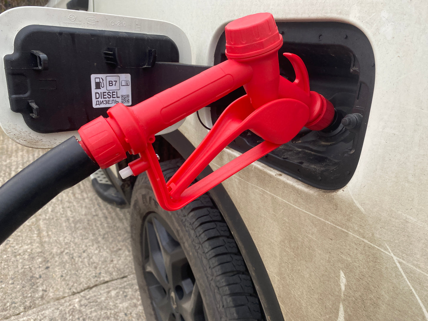 Red Ad-Blue & Fuel Dispensing Nozzle for 3/4" Hose with Metal Tip
