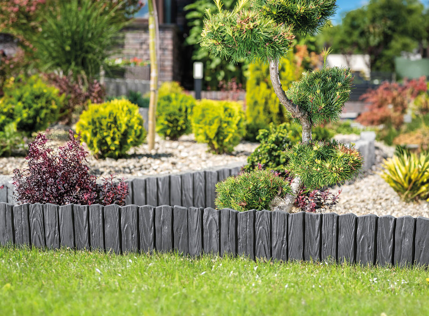 Grey Wood Texture Palisade Lawn Edging, 2.32m