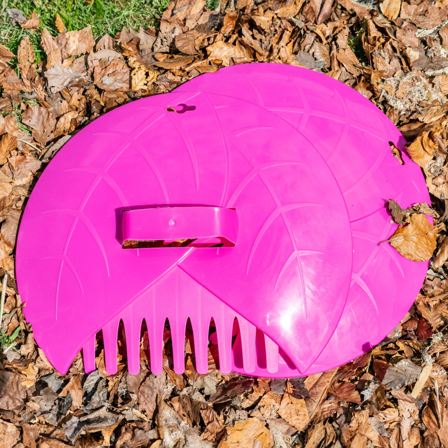 Garden Cleaning Leaf Grabbers, Pink