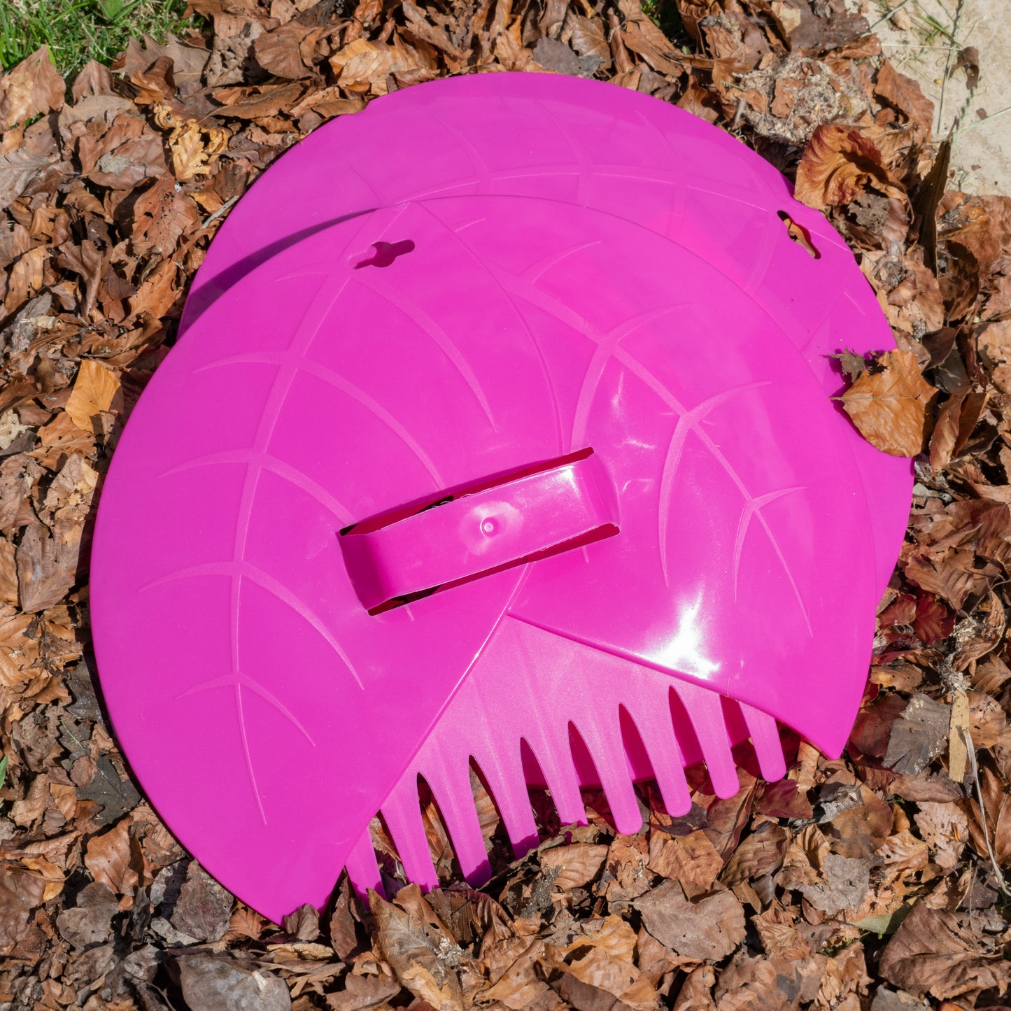 Garden Cleaning Leaf Grabbers, Pink
