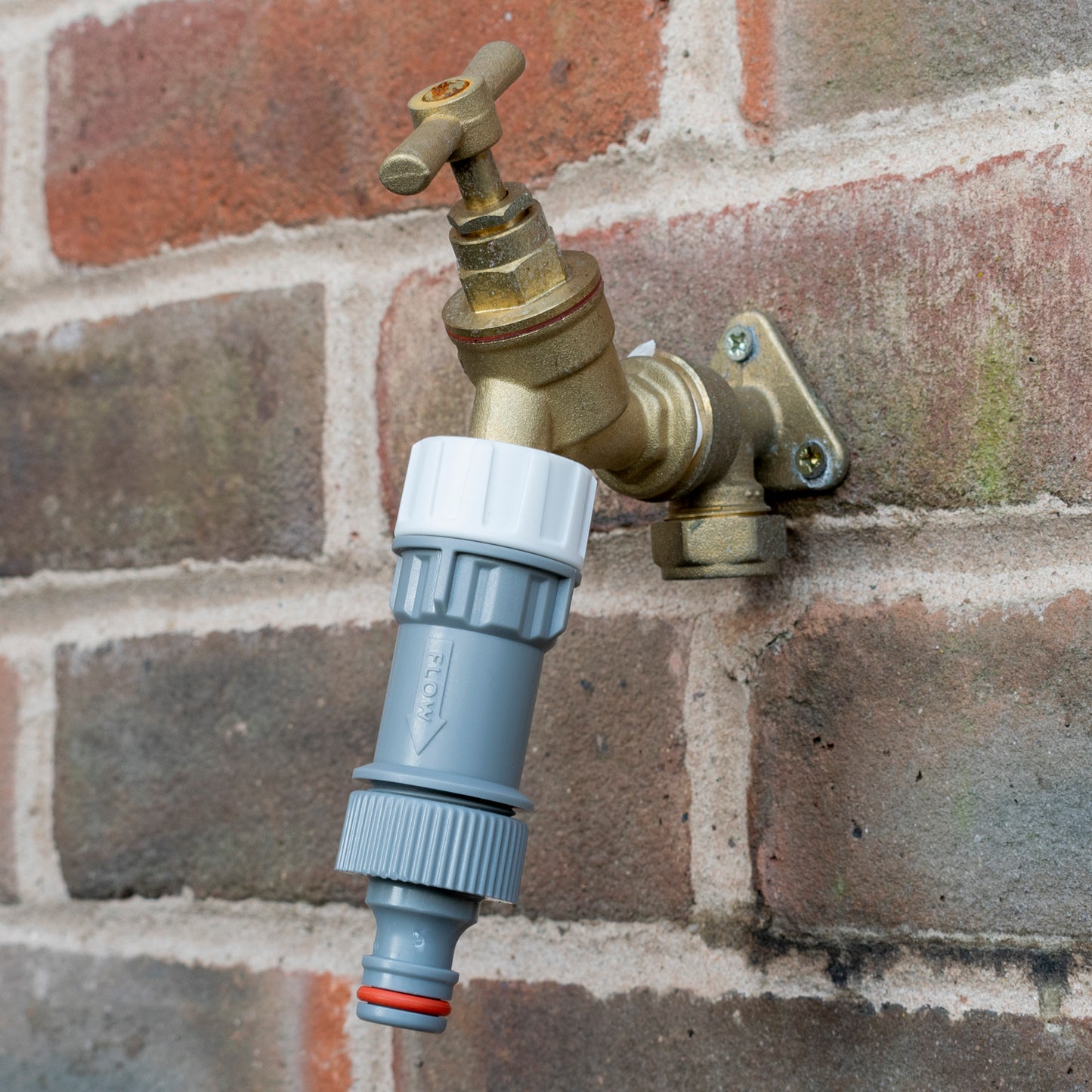 Pressure Reducing Tap Connector - 3/4" BSPF, Grey