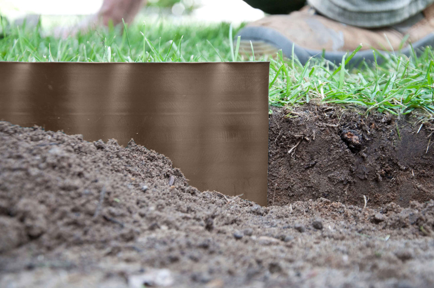 Brown Crinkled Flexible Lawn Edging, 15cm Height
