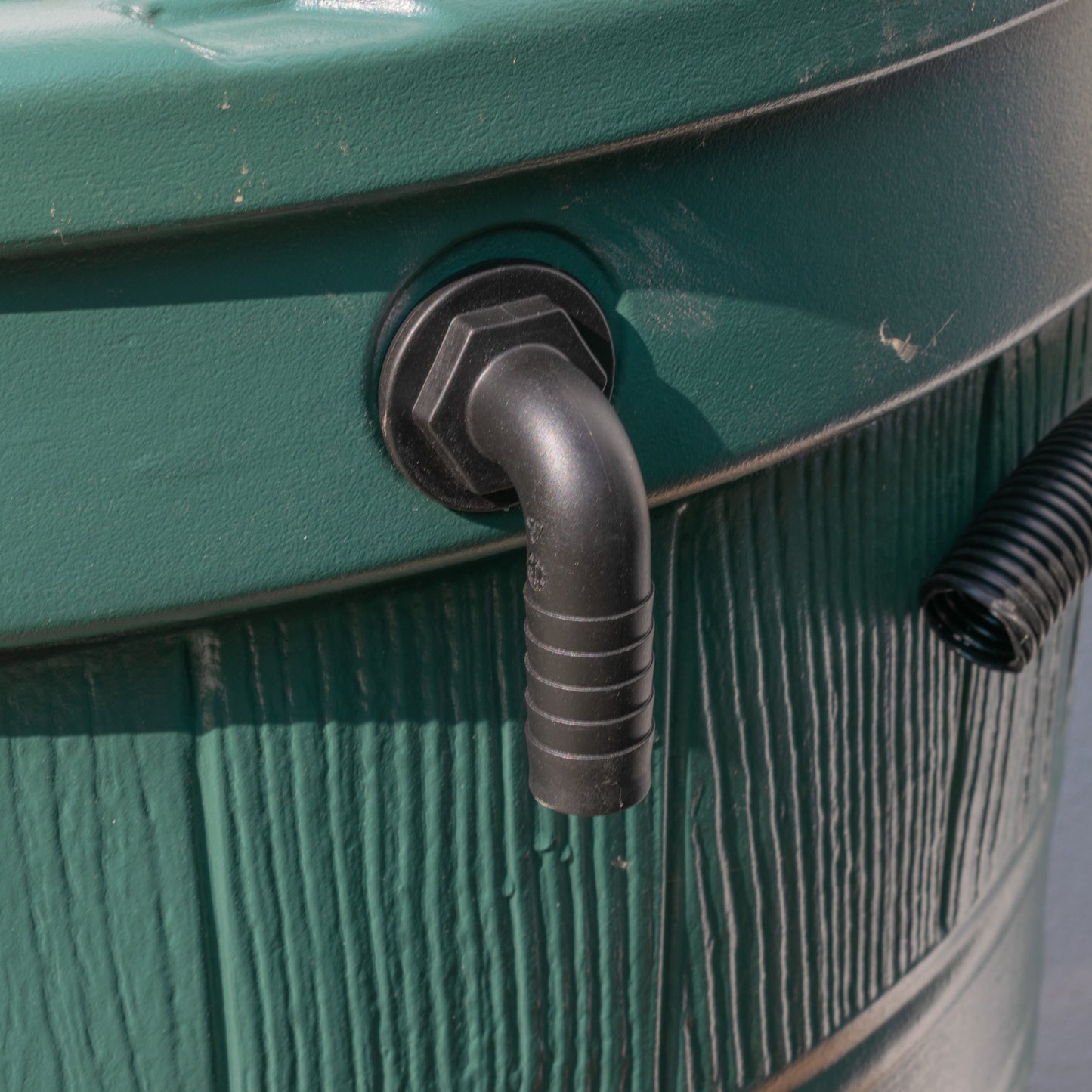 Water Butt 90° Overflow Elbow with Nut & Washer, 1"