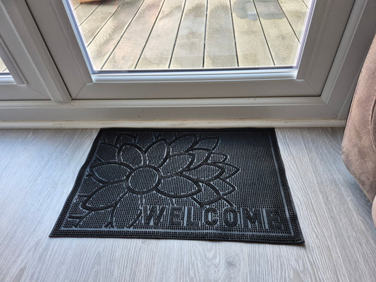 Rubber Doormat, 60cm x 40cm - 'Welcome' (Flower)
