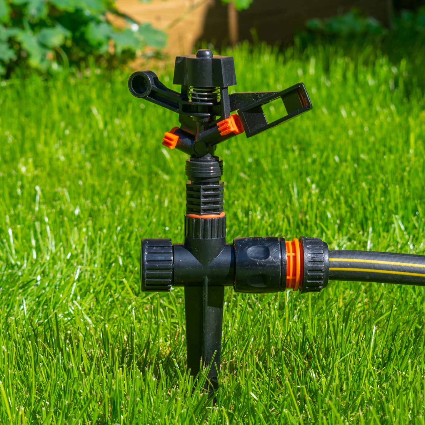 Pulsating Lawn Sprinkler on Spike, Eco line
