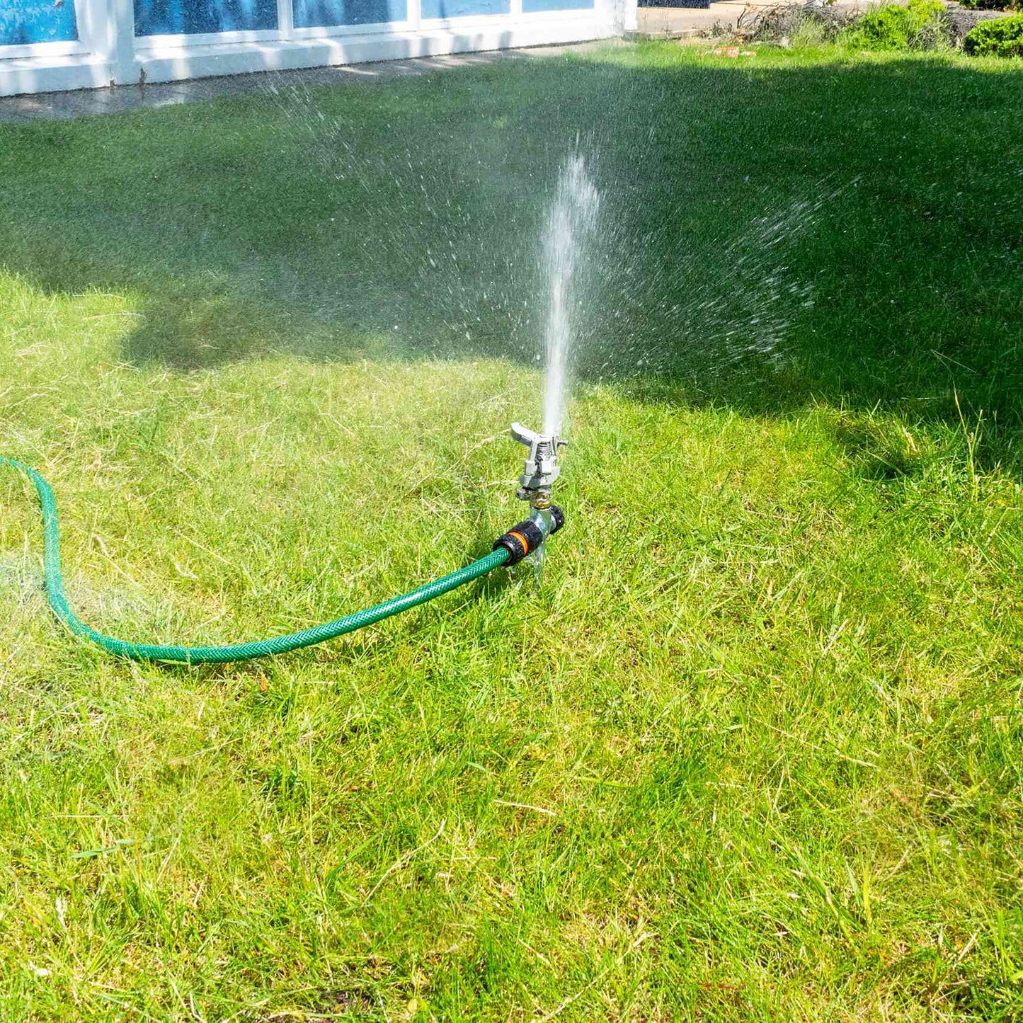 Metal Pulsating Lawn Sprinkler with Metal Spike