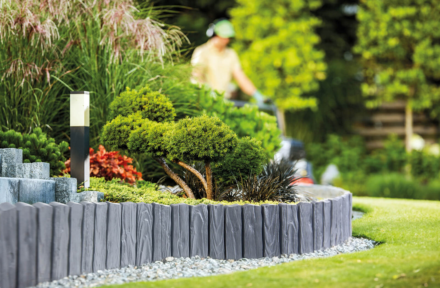 Grey Wood Texture Palisade Lawn Edging, 2.32m