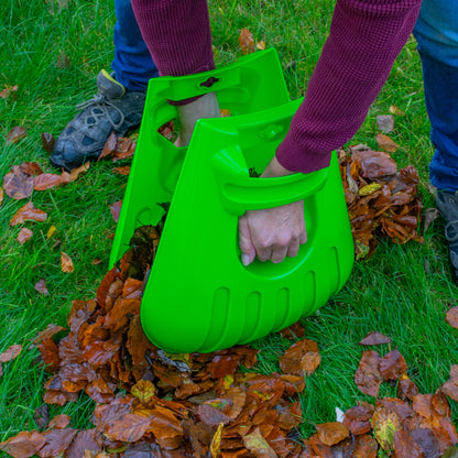 Heavy Duty Garden Cleaning Leaf Grabbers, Green