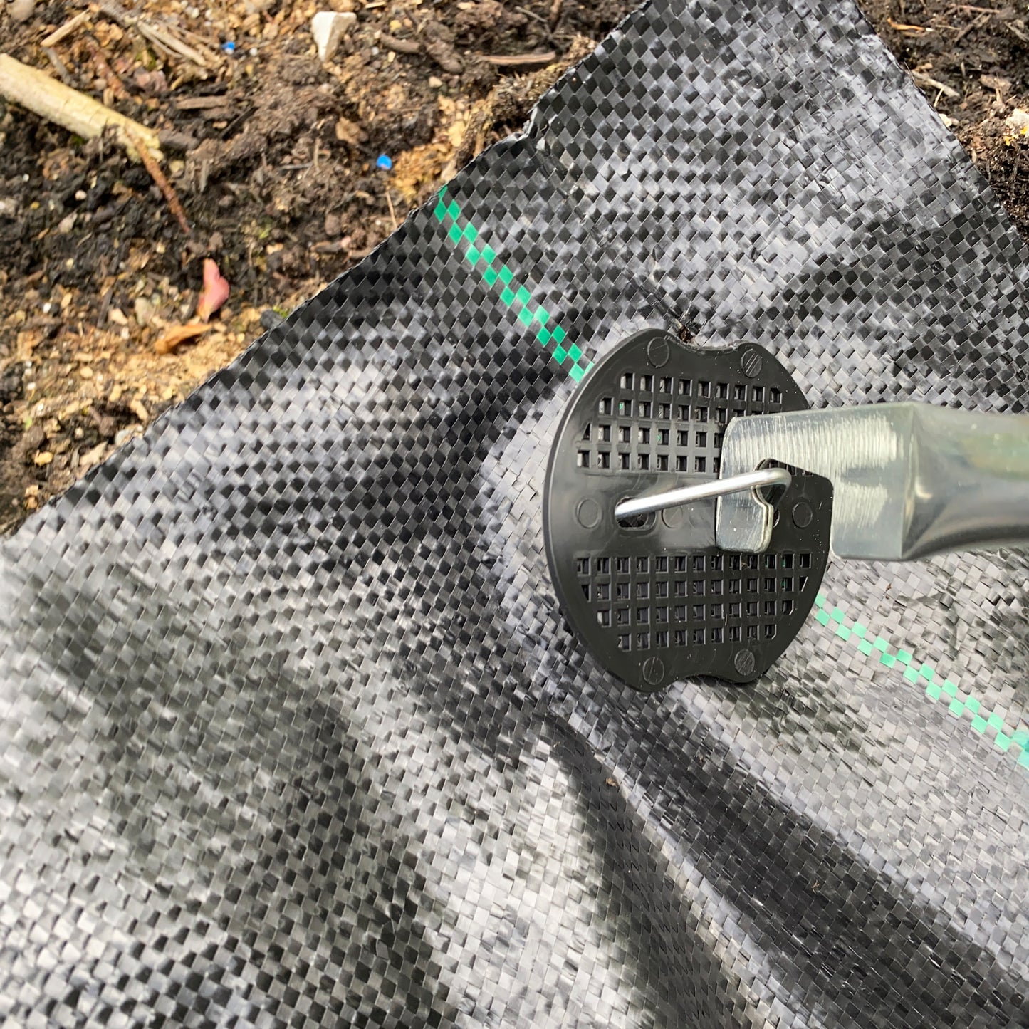 6" Weed Matting Pegs & Securing Washer, Blue Tool