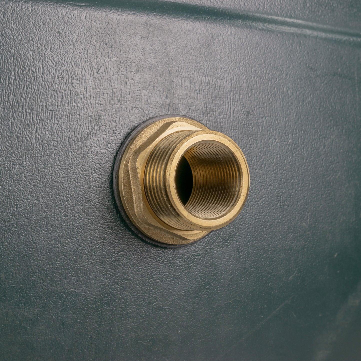 Brass Water Butt Tank Adapter, 1" BSPM to 3/4" BSPF